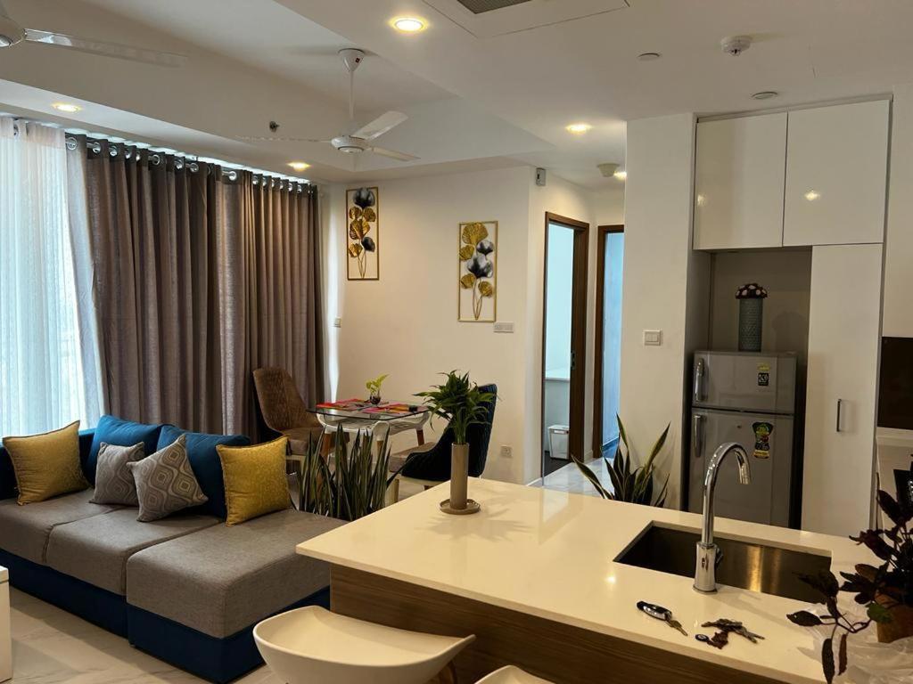 Luxury Sky Apartment โคลอมโบ ภายนอก รูปภาพ